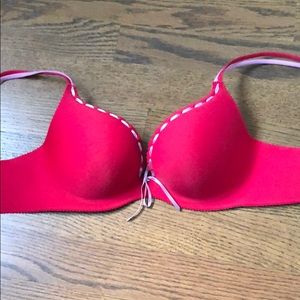 Victoria’s Secret - Secret embrace bra